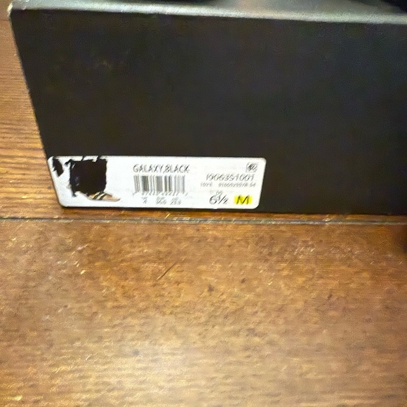 Naturalizer Galaxy Slingback Sandal Black Smooth Faux Leather 6.5 NEW - Picture 8 of 8